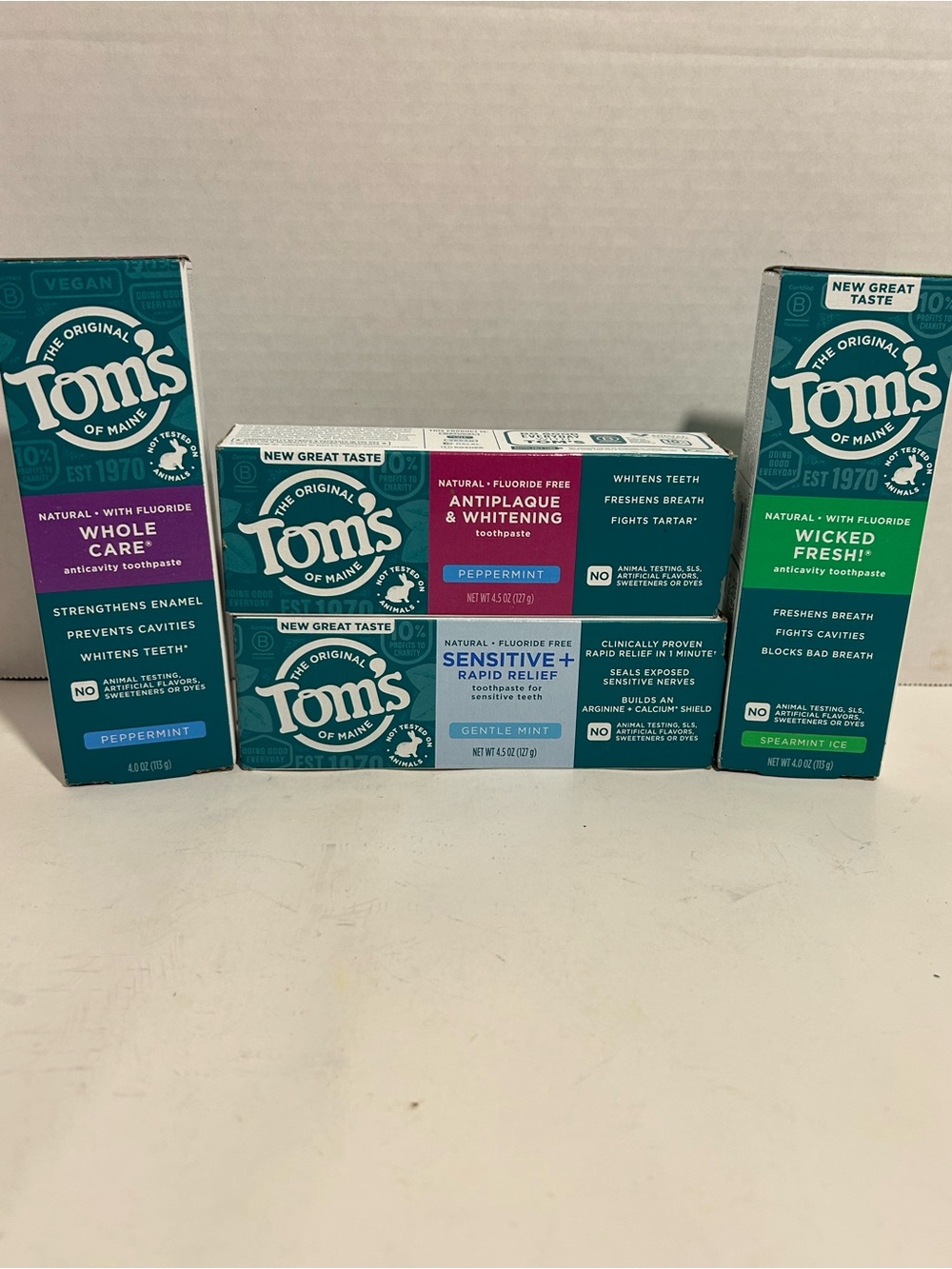 Tom's of Maine Toothpaste Variety Pack - Teal, White, Bundle of 4 Assorted
